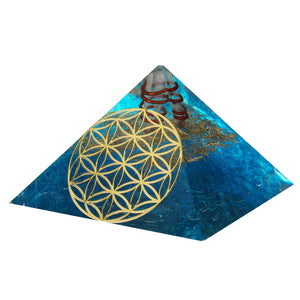 Crystals,Apatite,Orgone,Gemstone,Pyramid,Meditation,Energy,Generator,Healing